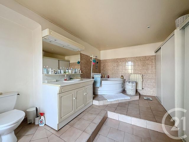 Afficher la photo en grand Appartement F4 à vendre - 3 pièces - 135,22 m2 - Ajaccio - 201 - CORSE