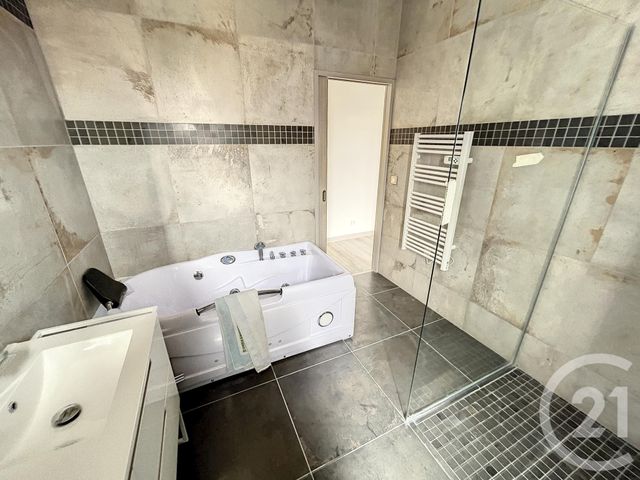 Afficher la photo en grand Appartement F4 à vendre - 4 pièces - 106,21 m2 - Ajaccio - 201 - CORSE