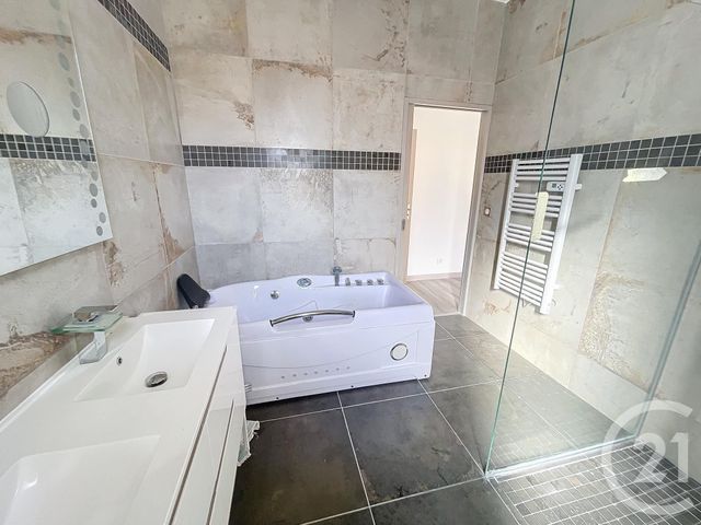 Afficher la photo en grand Appartement F4 à vendre - 4 pièces - 106,21 m2 - Ajaccio - 201 - CORSE