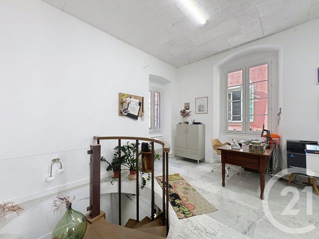 Appartement Local à louer - 3 pièces - 70 m2 - Ajaccio - 201 - CORSE