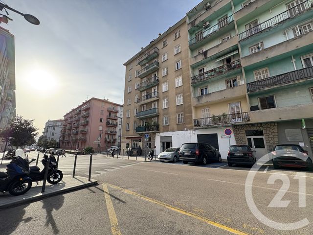 Appartement F3 à louer - 3 pièces - 65 m2 - Ajaccio - 201 - CORSE