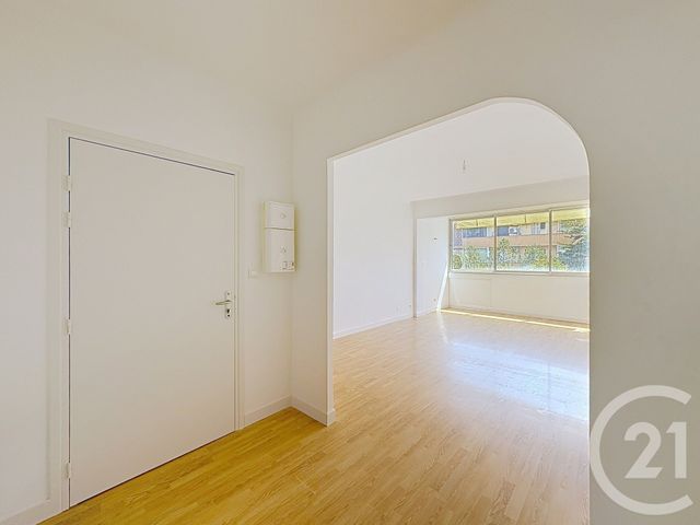 Afficher la photo en grand Appartement F4 à louer - 4 pièces - 94 m2 - Ajaccio - 201 - CORSE