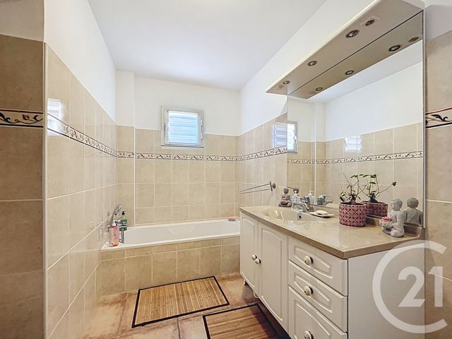 Appartement F4 à vendre - 4 pièces - 100,30 m2 - Ajaccio - 201 - CORSE