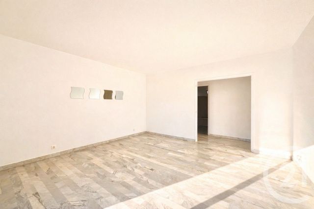 Appartement F3 &agrave; louer - 3 pi&egrave;ces - 77 m2 - Ajaccio - 201 - CORSE