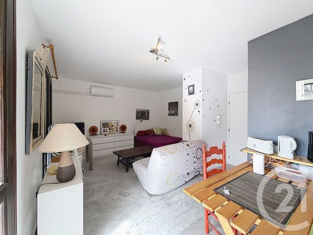 Afficher la photo en grand Appartement Studio à louer - 1 pièce - 25,52 m2 - Ajaccio - 201 - CORSE