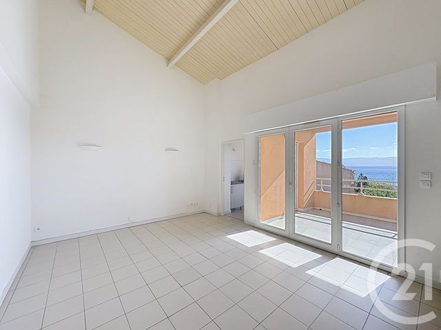 Appartement Duplex à louer - 4 pièces - 75 m2 - Ajaccio - 201 - CORSE