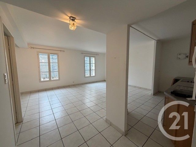Appartement F3 &agrave; louer - 3 pi&egrave;ces - 60,79 m2 - Ajaccio - 201 - CORSE