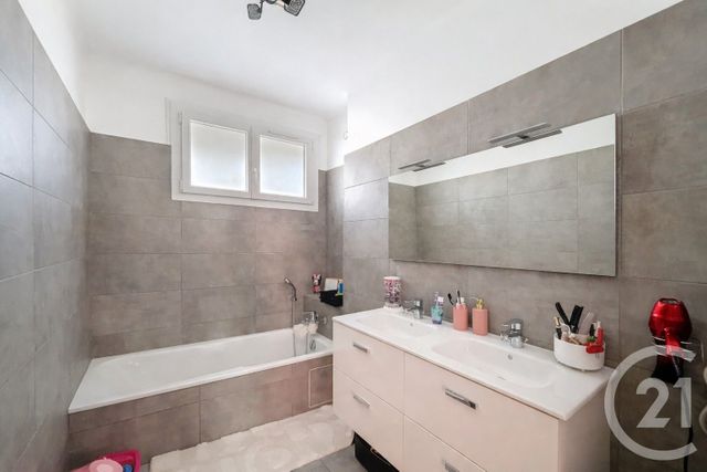 Appartement F4 &agrave; vendre - 4 pi&egrave;ces - 94,66 m2 - Ajaccio - 201 - CORSE