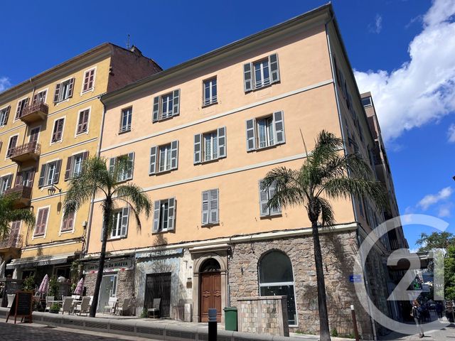 Appartement T4 &agrave; louer - 4 pi&egrave;ces - 103 m2 - Ajaccio - 201 - CORSE