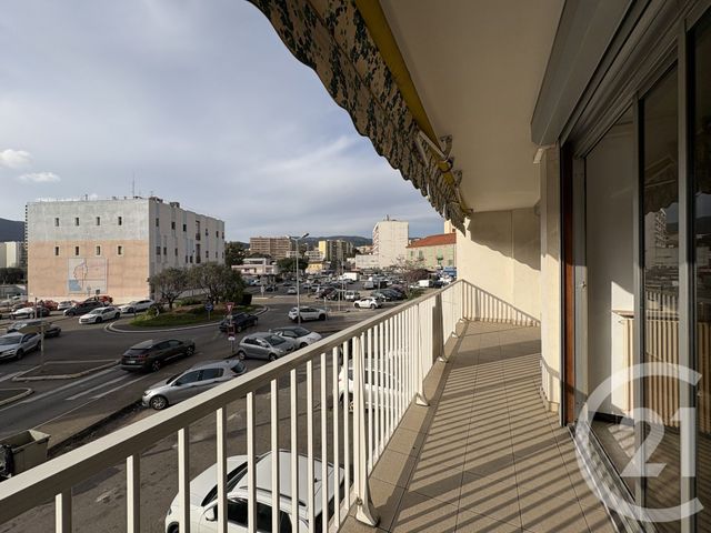 Appartement F3 &agrave; louer - 3 pi&egrave;ces - 72 m2 - Ajaccio - 201 - CORSE