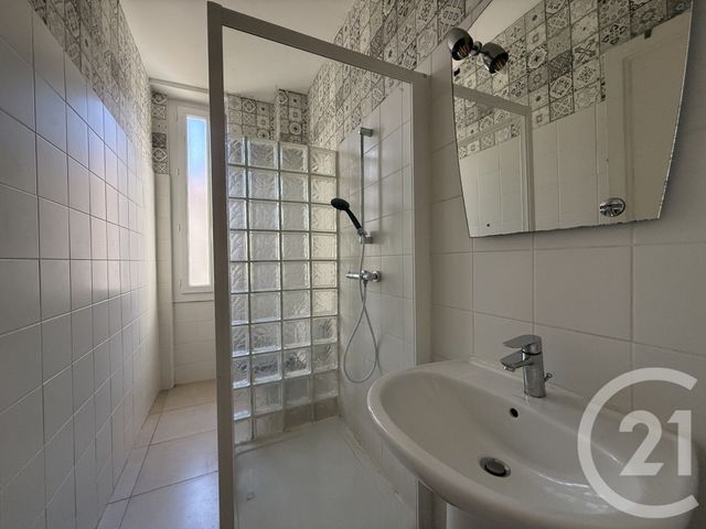 Appartement F3 &agrave; louer - 3 pi&egrave;ces - 66,37 m2 - Ajaccio - 201 - CORSE