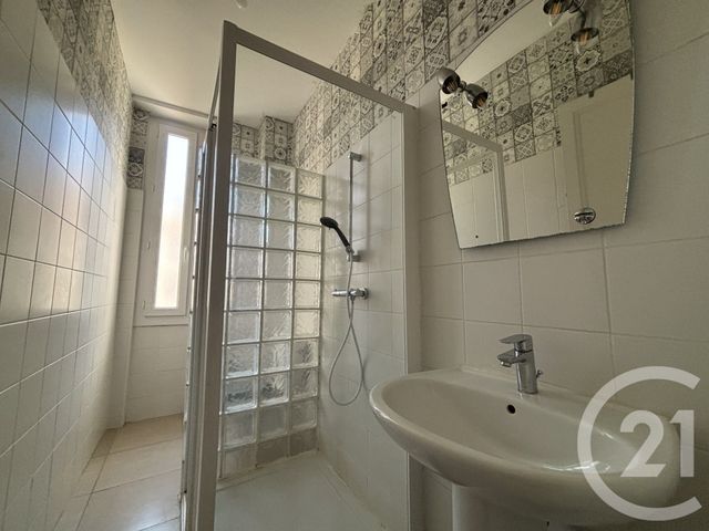 Appartement F3 &agrave; louer - 3 pi&egrave;ces - 66,37 m2 - Ajaccio - 201 - CORSE