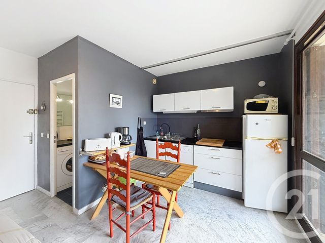Appartement Studio &agrave; louer - 1 pi&egrave;ce - 25,52 m2 - Ajaccio - 201 - CORSE