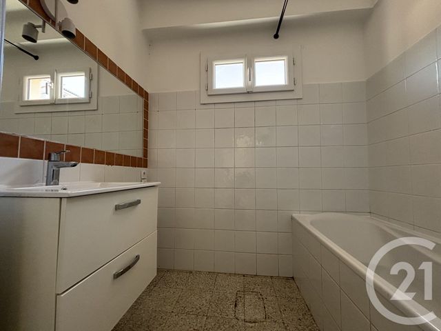 Appartement F3 bis &agrave; louer - 3 pi&egrave;ces - 56,78 m2 - Ajaccio - 201 - CORSE