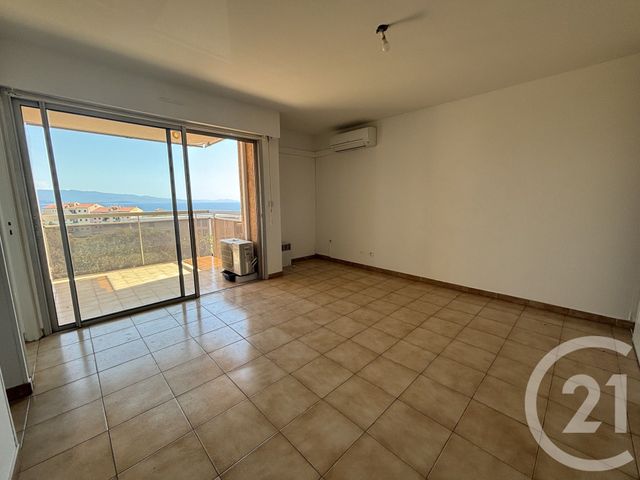 Appartement &agrave; louer - 2 pi&egrave;ces - 37,17 m2 - Ajaccio - 201 - CORSE