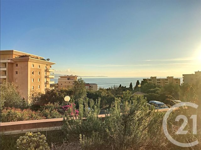 Appartement F2 &agrave; louer - 2 pi&egrave;ces - 50 m2 - Ajaccio - 201 - CORSE