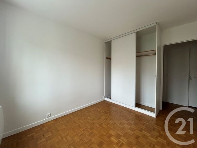 Afficher la photo en grand Appartement F3 à louer - 3 pièces - 70,28 m2 - Paris - 75014 - ILE-DE-FRANCE