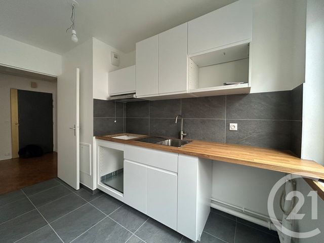 Afficher la photo en grand Appartement F3 à louer - 3 pièces - 70,28 m2 - Paris - 75014 - ILE-DE-FRANCE