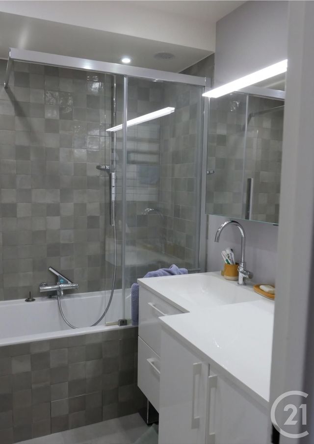 Appartement F2 à louer - 2 pièces - 52,97 m2 - Paris - 75015 - ILE-DE-FRANCE