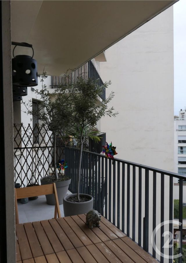 Appartement F2 à louer - 2 pièces - 52,97 m2 - Paris - 75015 - ILE-DE-FRANCE