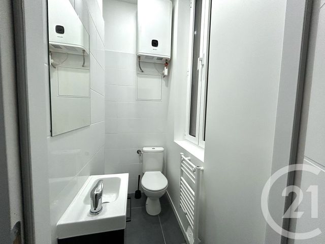 Appartement Studio &agrave; louer - 1 pi&egrave;ce - 13 m2 - Paris - 75018 - ILE-DE-FRANCE