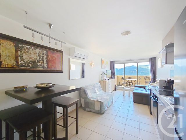 Afficher la photo en grand Appartement T2 à vendre - 2 pièces - 38 m2 - Serra Di Ferro - 201 - CORSE